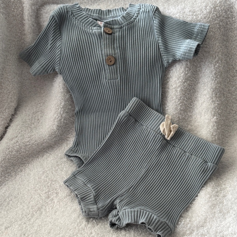 Kids Ribbed Matching Set in Blue